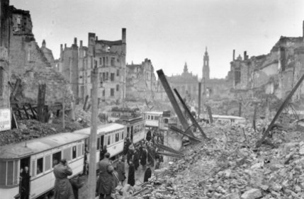 ger-dresden-firebombing-70th-anniversary